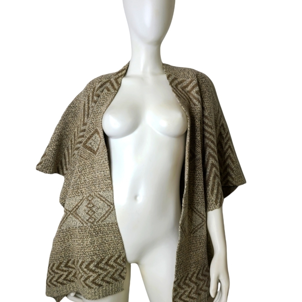 Aztec Pattern Poncho One Size - image 7